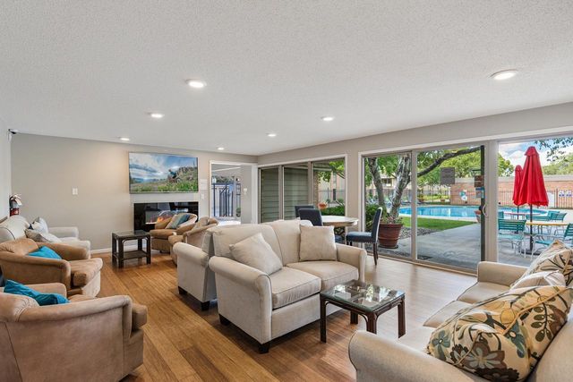 6328 Barrie Road 3K, Edina, MN 55435