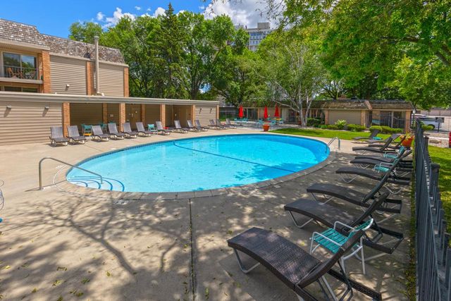 6328 Barrie Road 3K, Edina, MN 55435