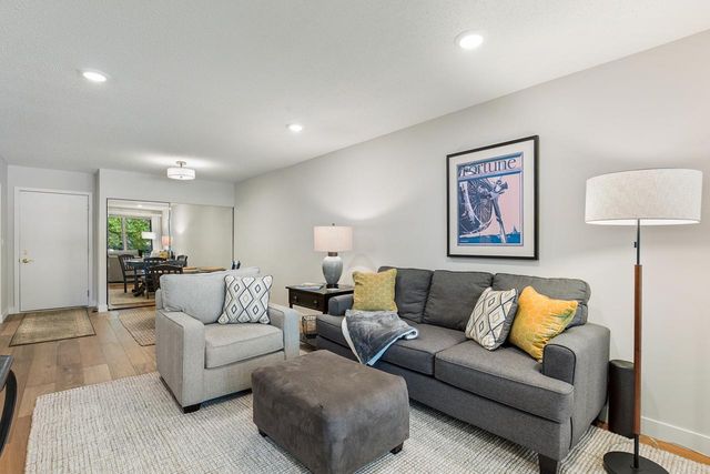 6328 Barrie Road 3K, Edina, MN 55435