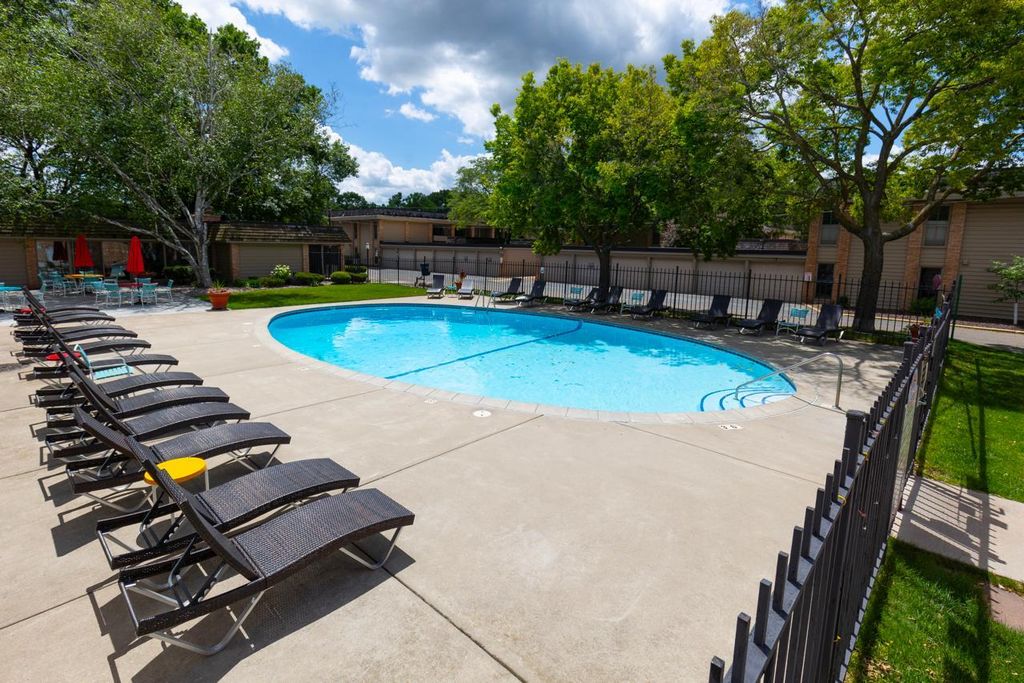 6328 Barrie Road 3K, Edina, MN 55435 — photo 2