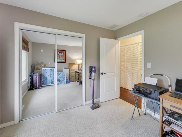603 Chelmsford Lane, Elk Grove Village, IL 60007