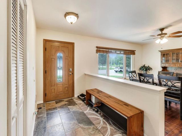 603 Chelmsford Lane, Elk Grove Village, IL 60007