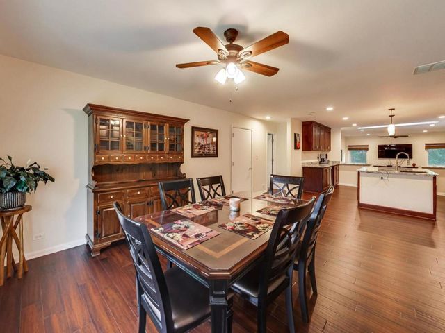603 Chelmsford Lane, Elk Grove Village, IL 60007