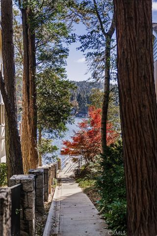 407 Giant Oak, Lake Arrowhead, CA 92352