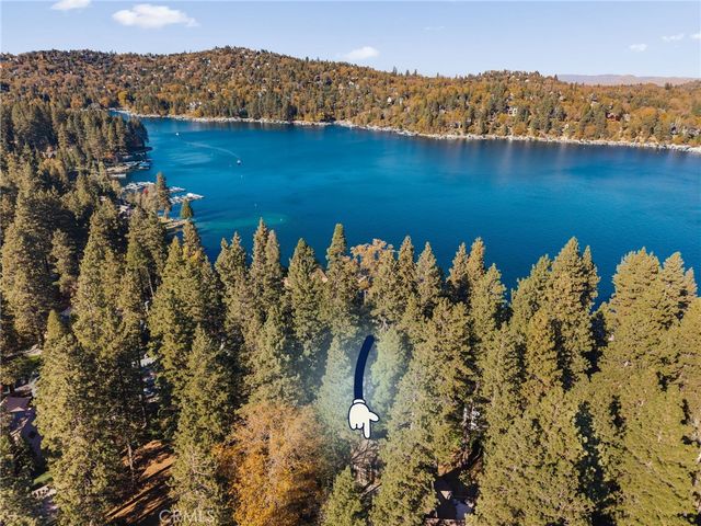 407 Giant Oak, Lake Arrowhead, CA 92352