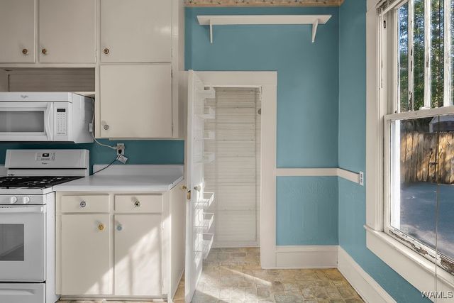 2122 Bellwood, Northport, AL 35476