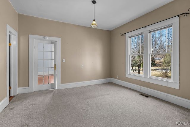 2122 Bellwood, Northport, AL 35476