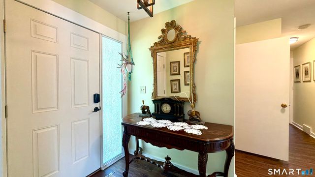 546 North Trail A, Stratford, CT 06614