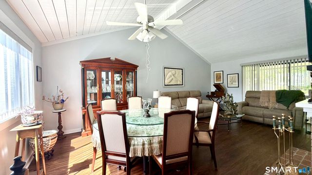 546 North Trail A, Stratford, CT 06614