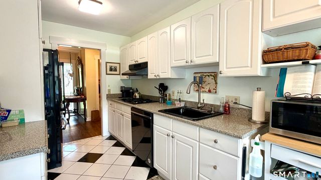 546 North Trail A, Stratford, CT 06614