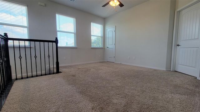 1046 Harwell LOOP, Kyle, TX 78640