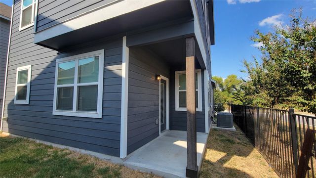 1046 Harwell LOOP, Kyle, TX 78640