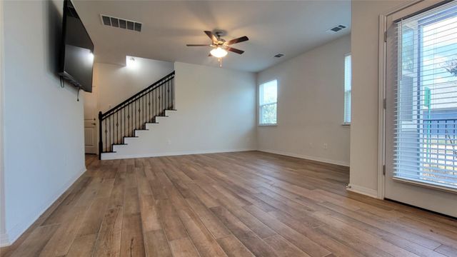 1046 Harwell LOOP, Kyle, TX 78640