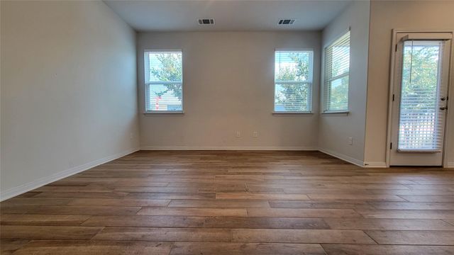 1046 Harwell LOOP, Kyle, TX 78640