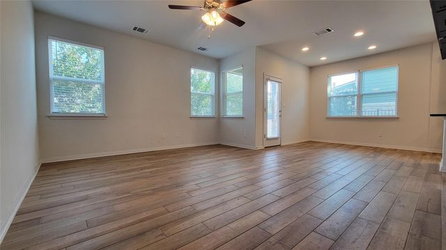 1046 Harwell LOOP, Kyle, TX 78640