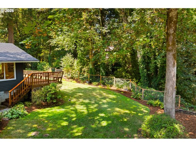 1341 S BUDDINGTON St, Portland, OR 97219