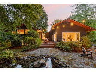 1341 S BUDDINGTON St, Portland, OR 97219