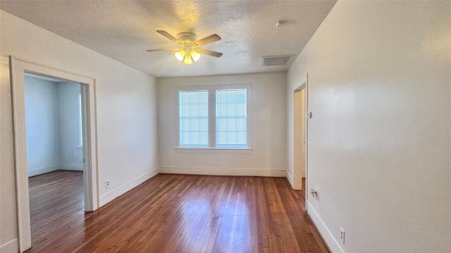 3902 Dallas Street 6, Houston, TX 77023