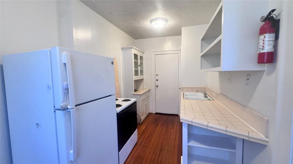 3902 Dallas Street 6, Houston, TX 77023