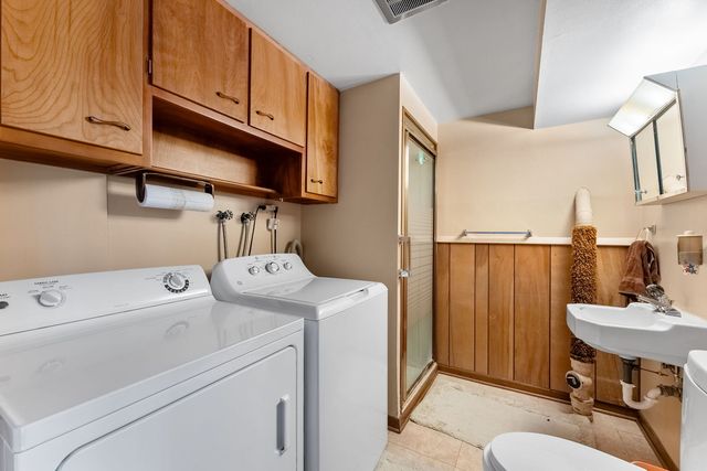 4711 Scott Street, Davenport, IA 52806