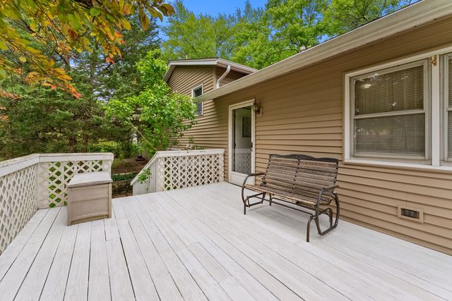 4711 Scott Street, Davenport, IA 52806