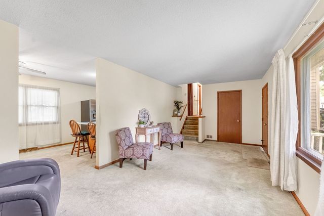 4711 Scott Street, Davenport, IA 52806