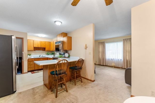 4711 Scott Street, Davenport, IA 52806