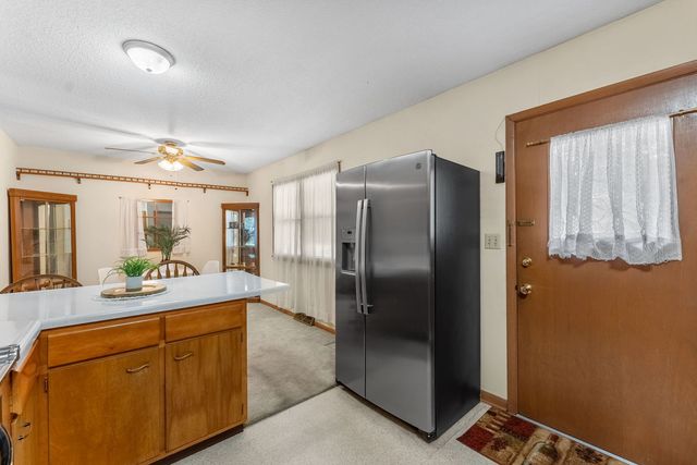 4711 Scott Street, Davenport, IA 52806