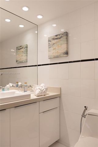 1817 S Ocean Dr 320, Hallandale Beach, FL 33009