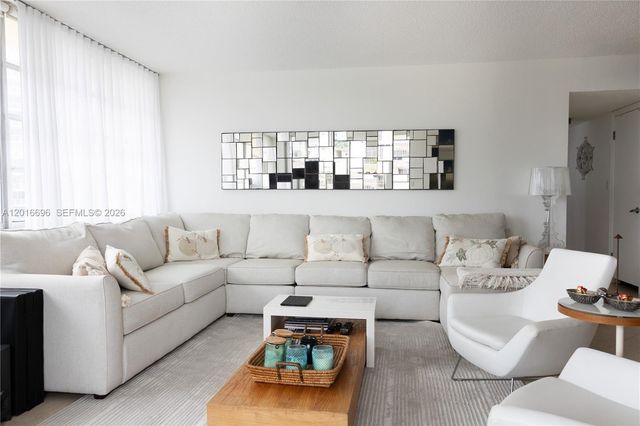 1817 S Ocean Dr 320, Hallandale Beach, FL 33009