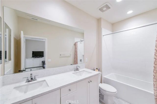 132 Parkwood, Irvine, CA 92620