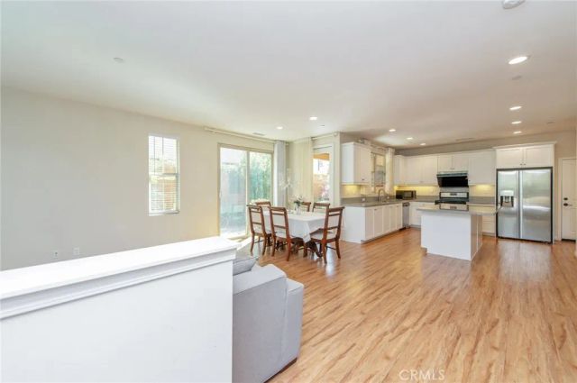 132 Parkwood, Irvine, CA 92620