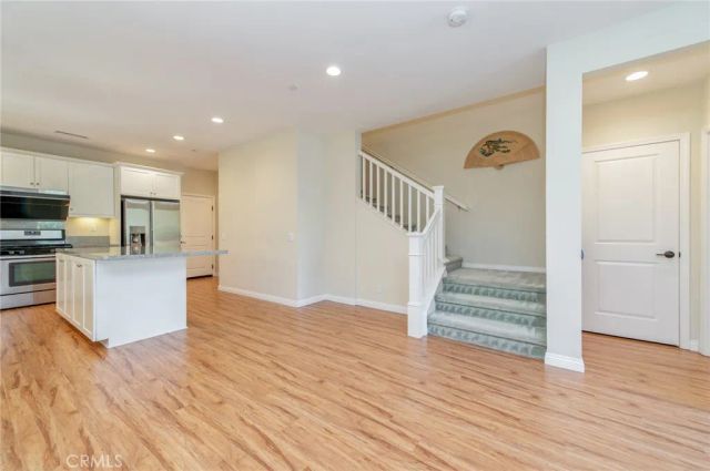 132 Parkwood, Irvine, CA 92620