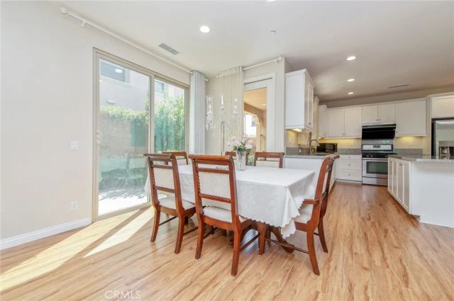 132 Parkwood, Irvine, CA 92620