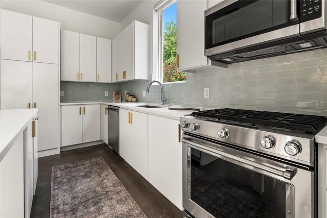 4604 Banister LN A, Austin, TX 78745