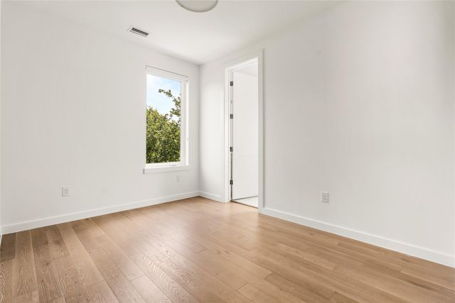 4604 Banister LN A, Austin, TX 78745