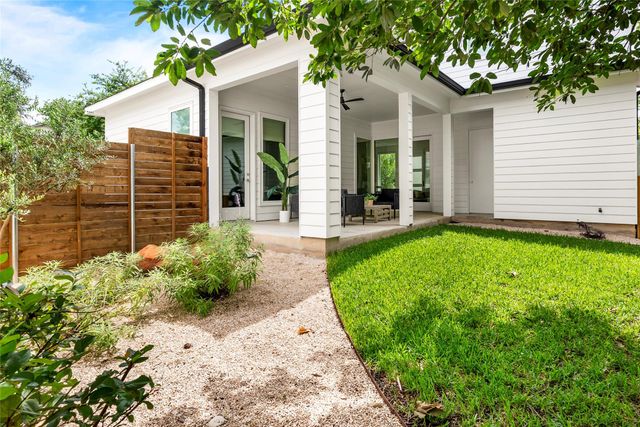 4604 Banister LN A, Austin, TX 78745
