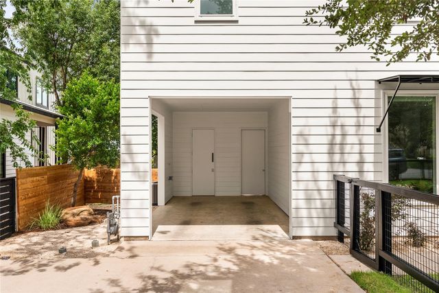 4604 Banister LN A, Austin, TX 78745