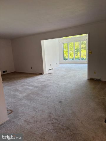 155 OLD MILL RD, Gettysburg, PA 17325