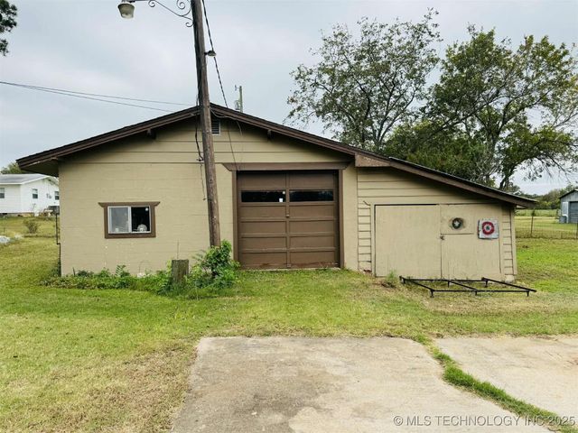 2226 Springdale, Ardmore, OK 73401