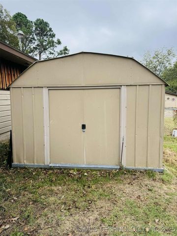 2226 Springdale, Ardmore, OK 73401