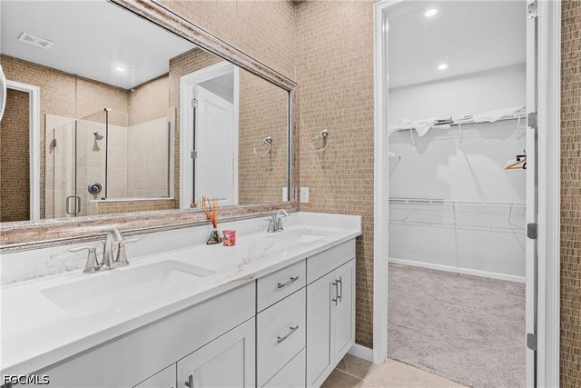 10295 Bonavie Cove DR, Fort Myers, FL 33966