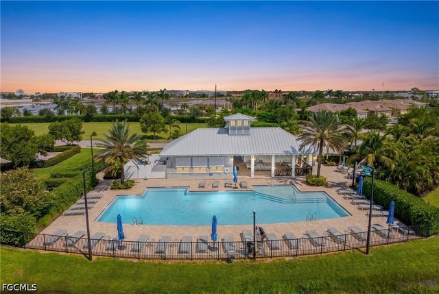 10295 Bonavie Cove DR, Fort Myers, FL 33966
