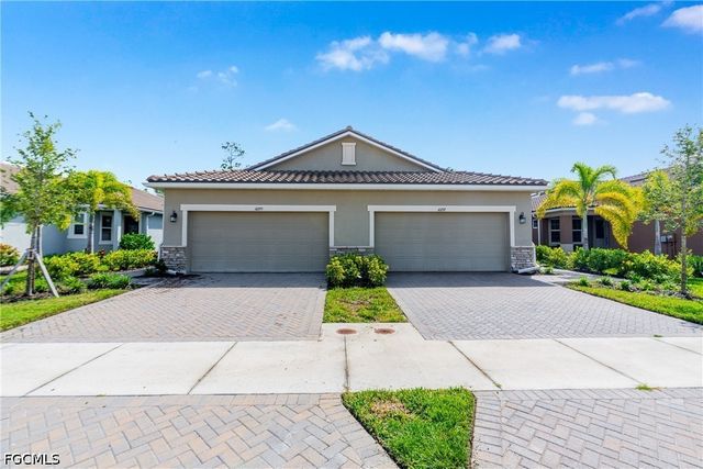 10295 Bonavie Cove DR, Fort Myers, FL 33966