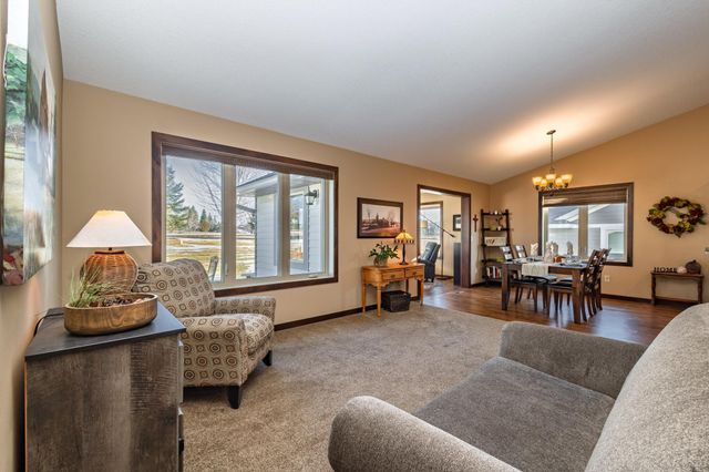 3011 Lakecrest Road NE, Alexandria, MN 56308