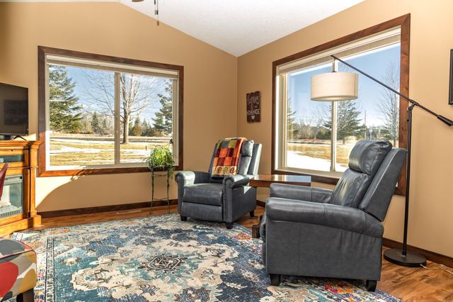 3011 Lakecrest Road NE, Alexandria, MN 56308