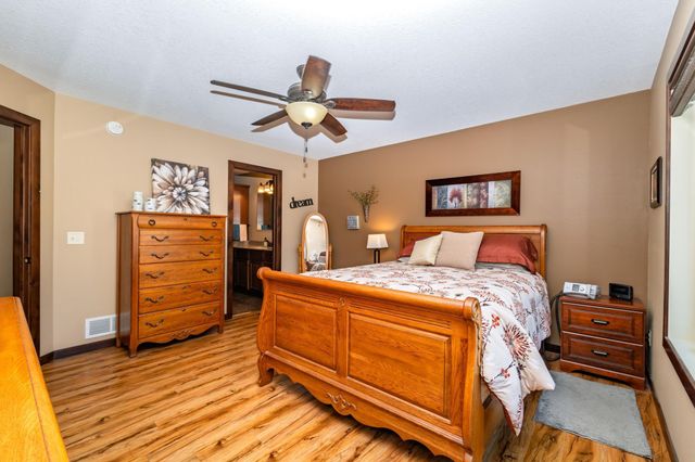 3011 Lakecrest Road NE, Alexandria, MN 56308