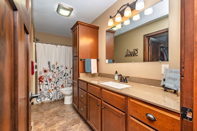 3011 Lakecrest Road NE, Alexandria, MN 56308