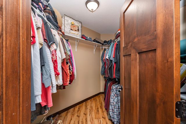 3011 Lakecrest Road NE, Alexandria, MN 56308