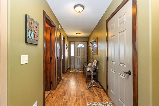 3011 Lakecrest Road NE, Alexandria, MN 56308